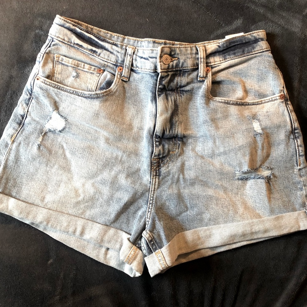 H&M 90s Mom Shorts